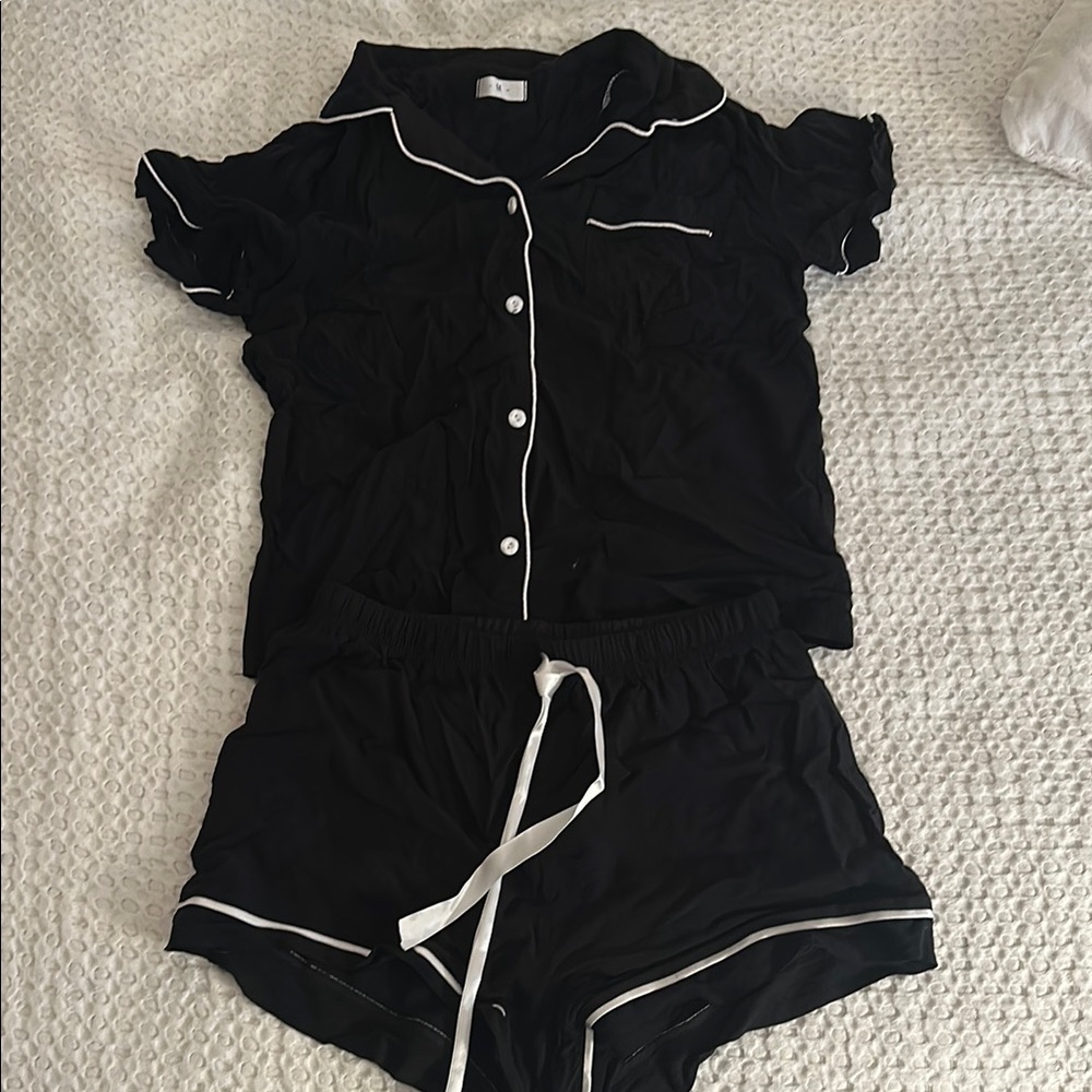 Black Short-Sleeve Pajama Set with White Piping